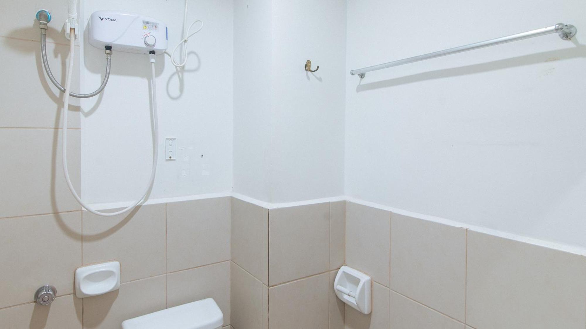 Reddoorz At Goldentown Hotel Davao City エクステリア 写真