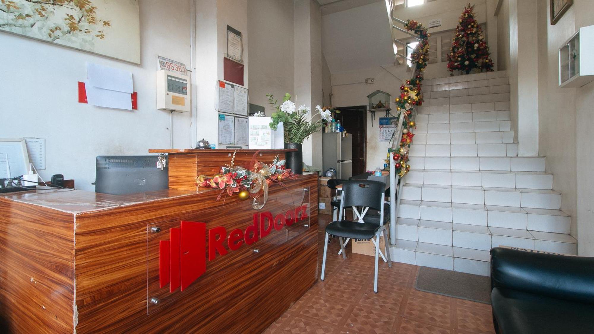Reddoorz At Goldentown Hotel Davao City エクステリア 写真